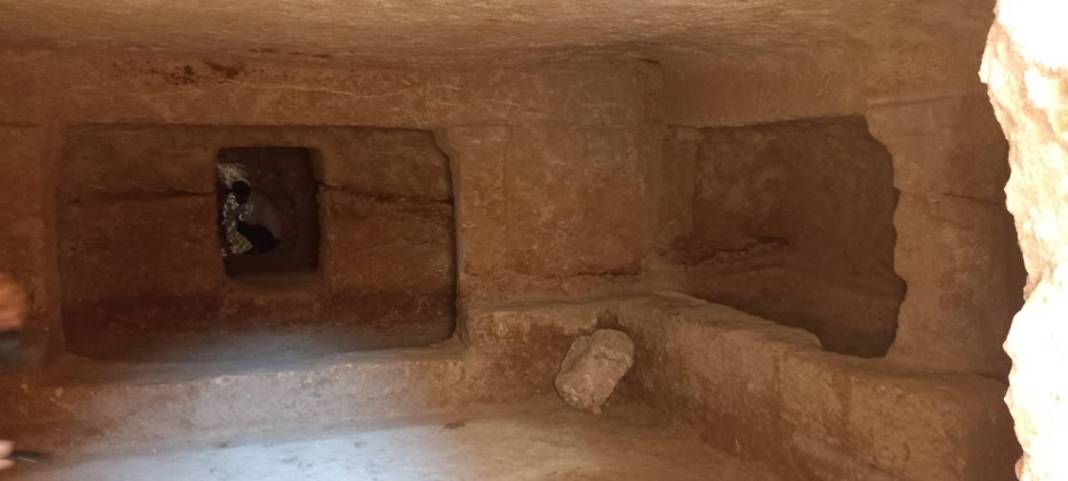 Kaçak kazı yaparken öyle bir şeye denk geldiler ki az kalsın çarpılıyorlardı! Yetkililer, iş üstündeyken yakaladı 10